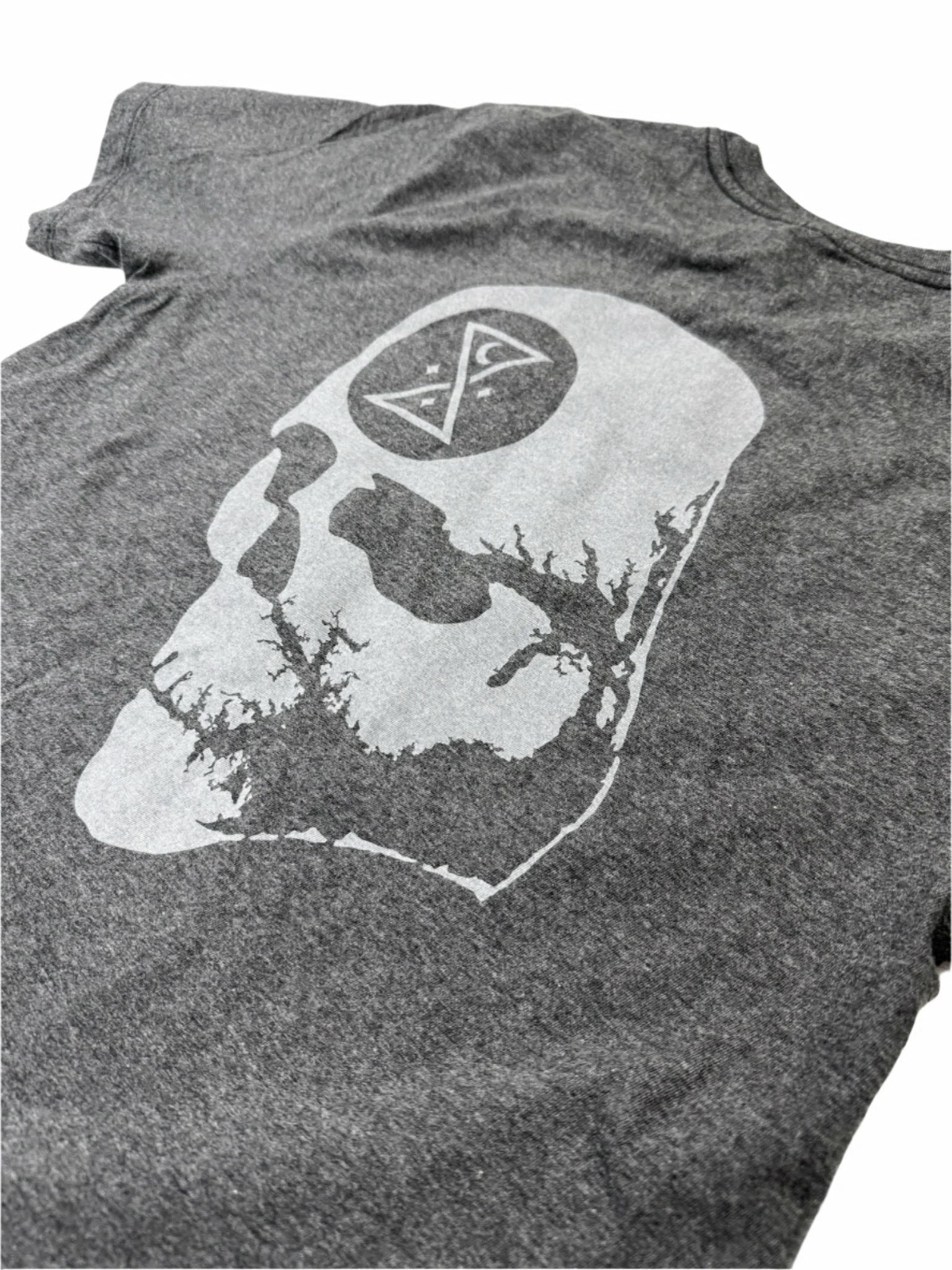 Ominous Skull Map Tee - 2 colors - GHOSTSHIP.Supply