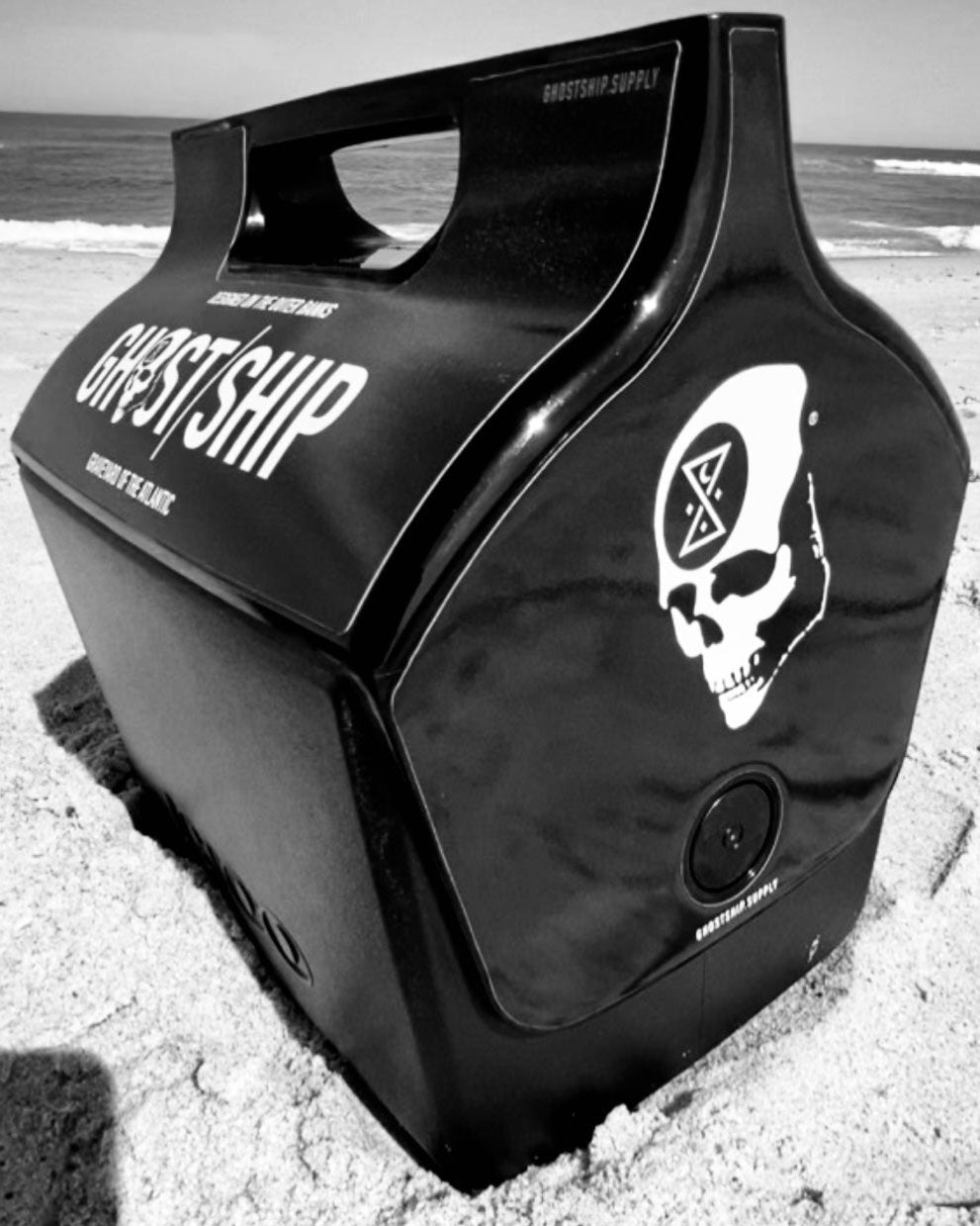 GHOST/SHIP x IGLOO 